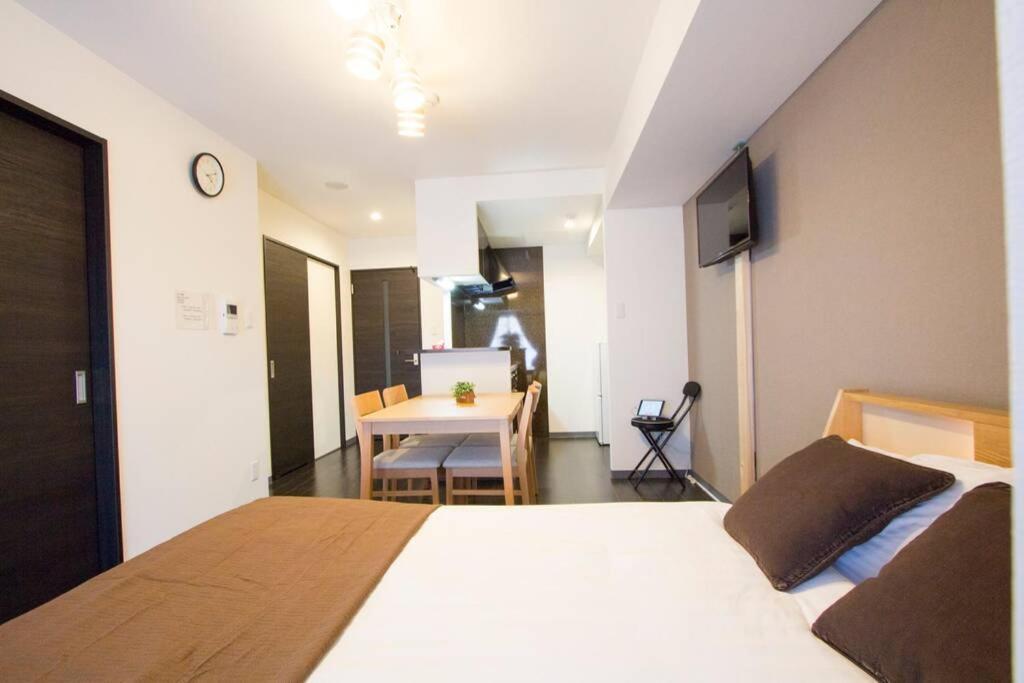 Ferienwohnung ようこそ札幌へ! 大通公園まで地下鉄10分 定員6名 Firetv完備 1階はセコマ Exterior foto