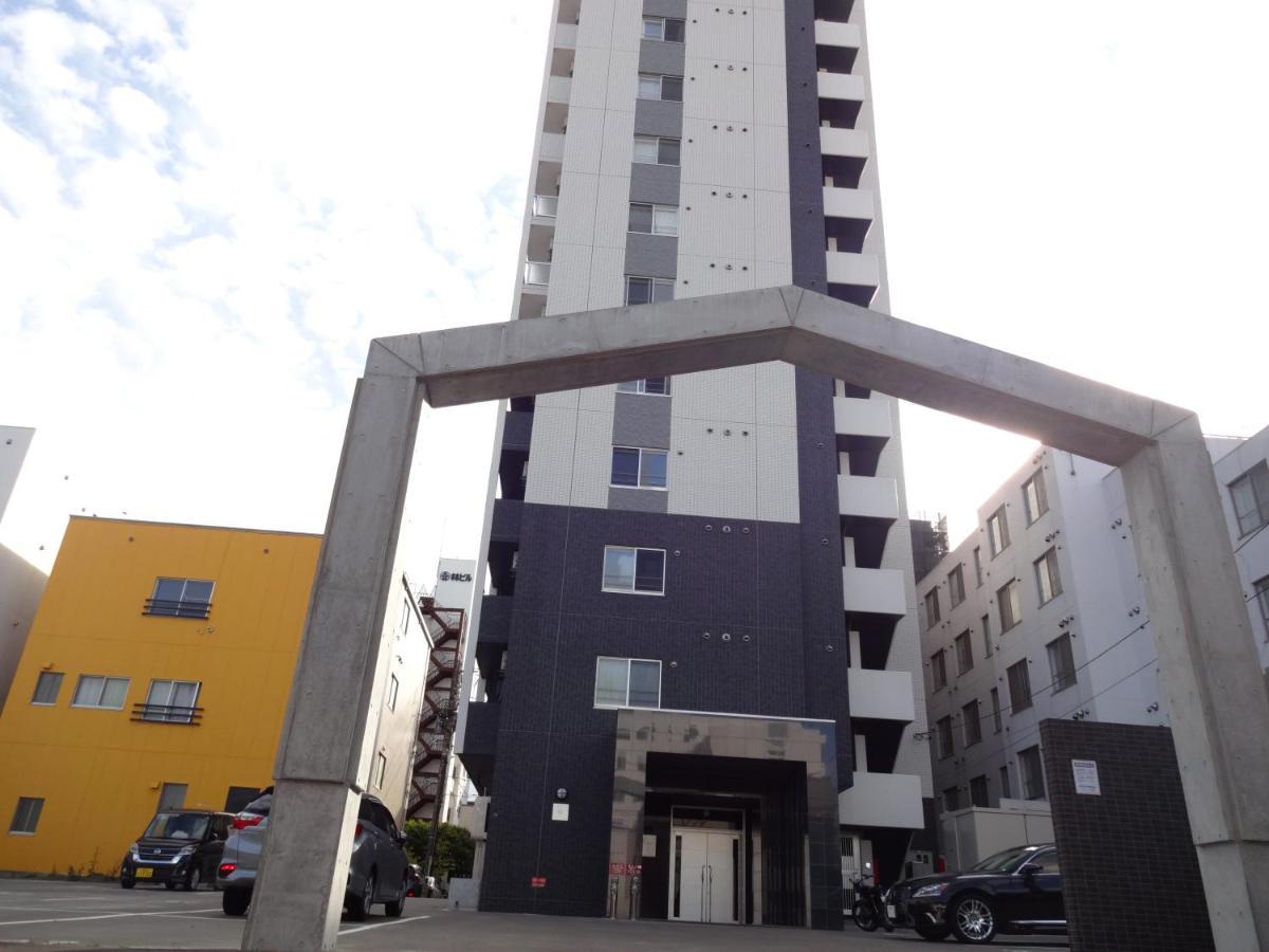 Ferienwohnung ようこそ札幌へ! 大通公園まで地下鉄10分 定員6名 Firetv完備 1階はセコマ Exterior foto